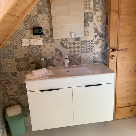 Rocky View 2 Villa *